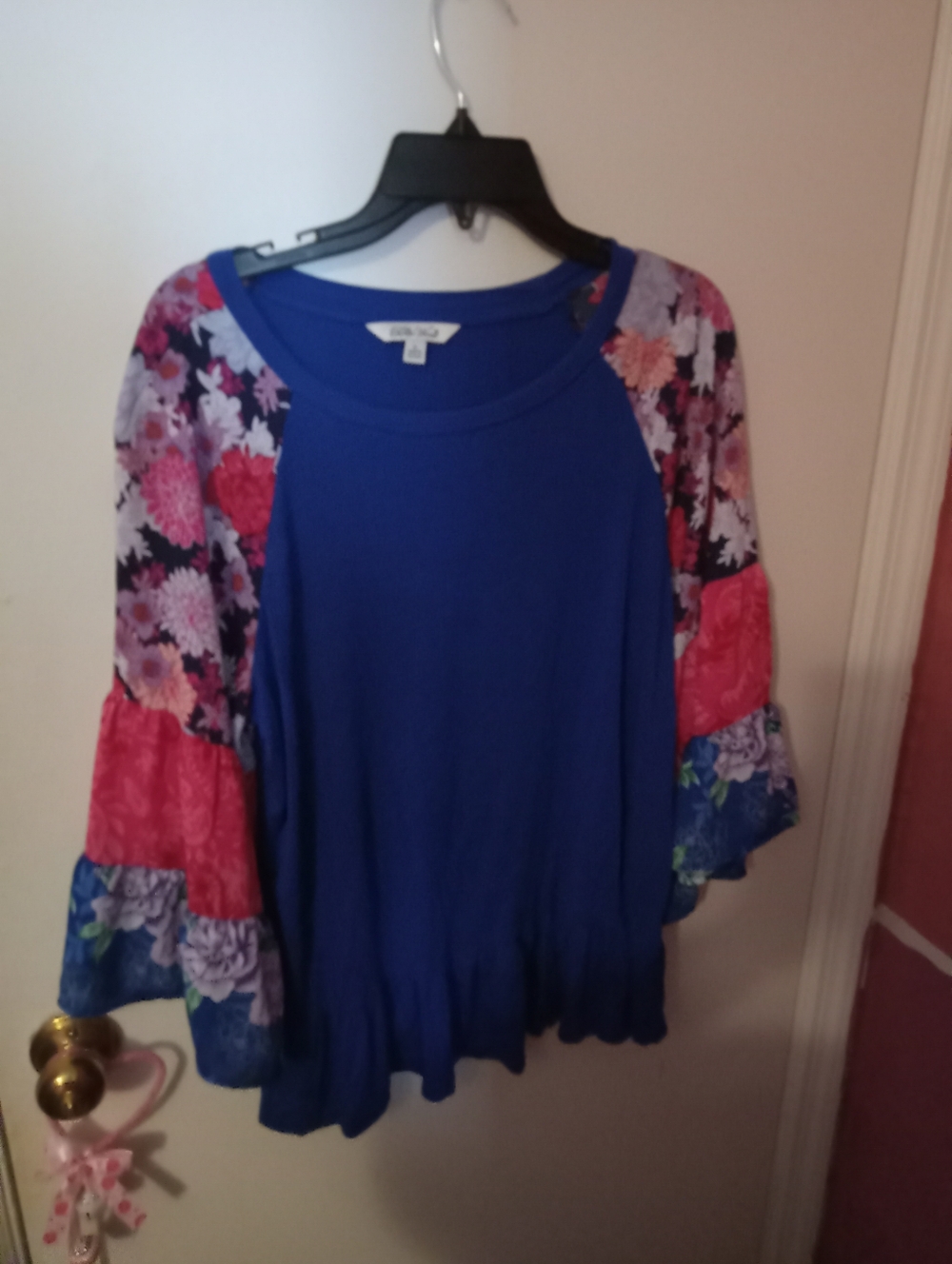 Women's Blue And Floral Patchwork Sleeve Blouse